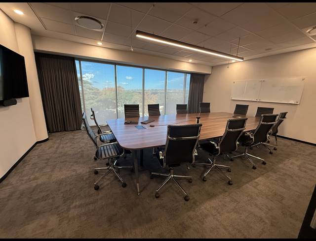 1,593M² OFFICE TO LET IN ROSEBANK